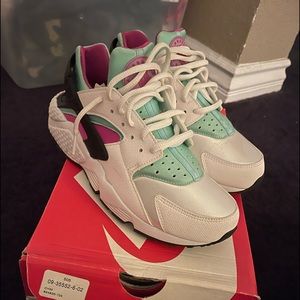 Nike huarache shoes